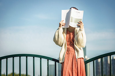 浙江大學在職研究生學費貴嗎？
