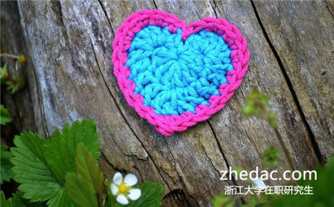 浙江大學(xué)在職研究生兩種招生方式有什么區(qū)別