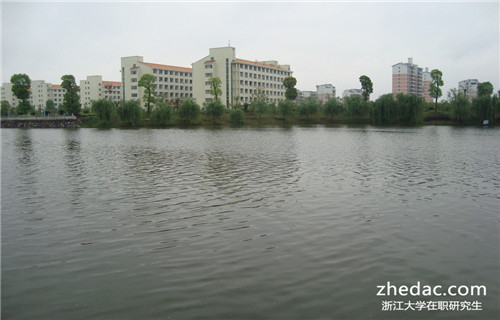 2017年浙江大學(xué)在職研究生考試通過率高嗎？ 